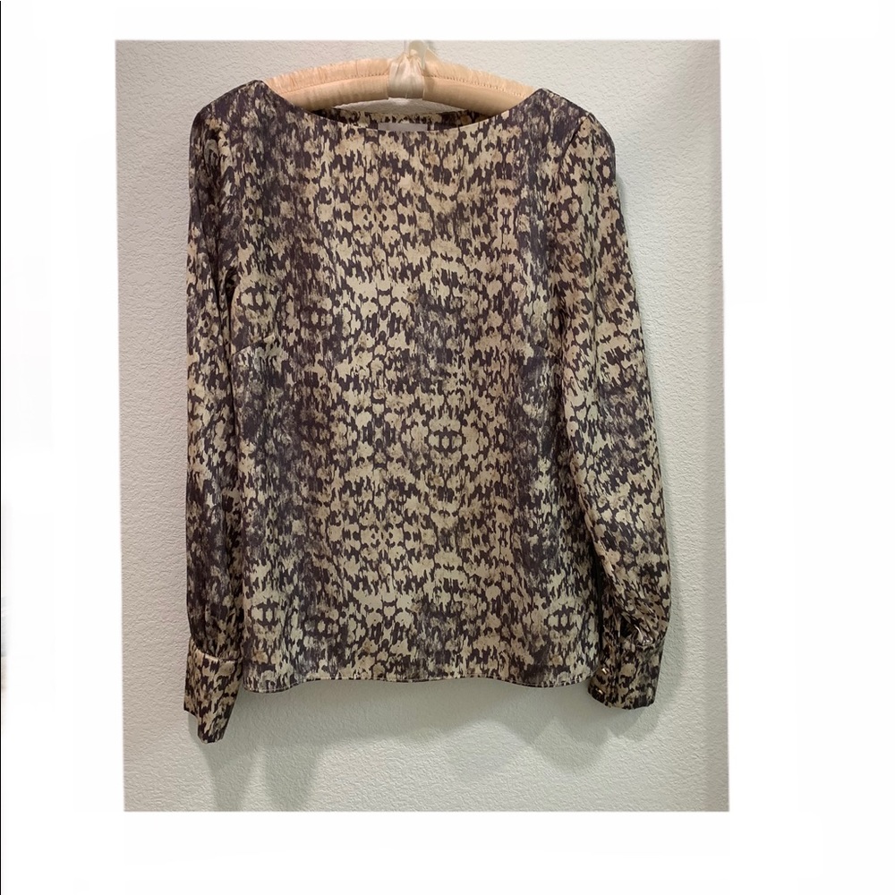 New With Tags gorgeous H&M blouse Size Small